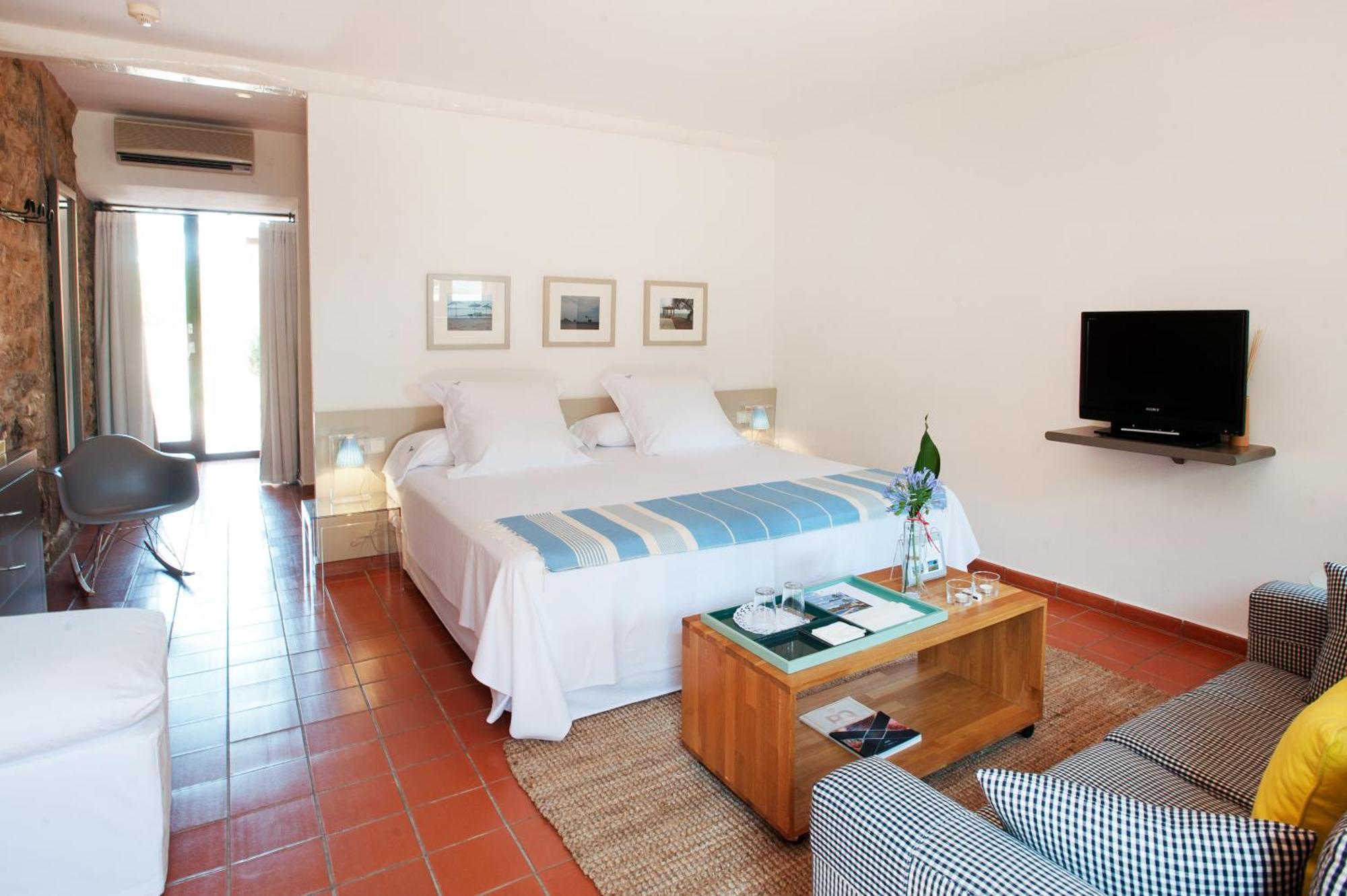 Mas Falgarona Hotel Boutique & Spa Avinyonet de Puigventos Room photo