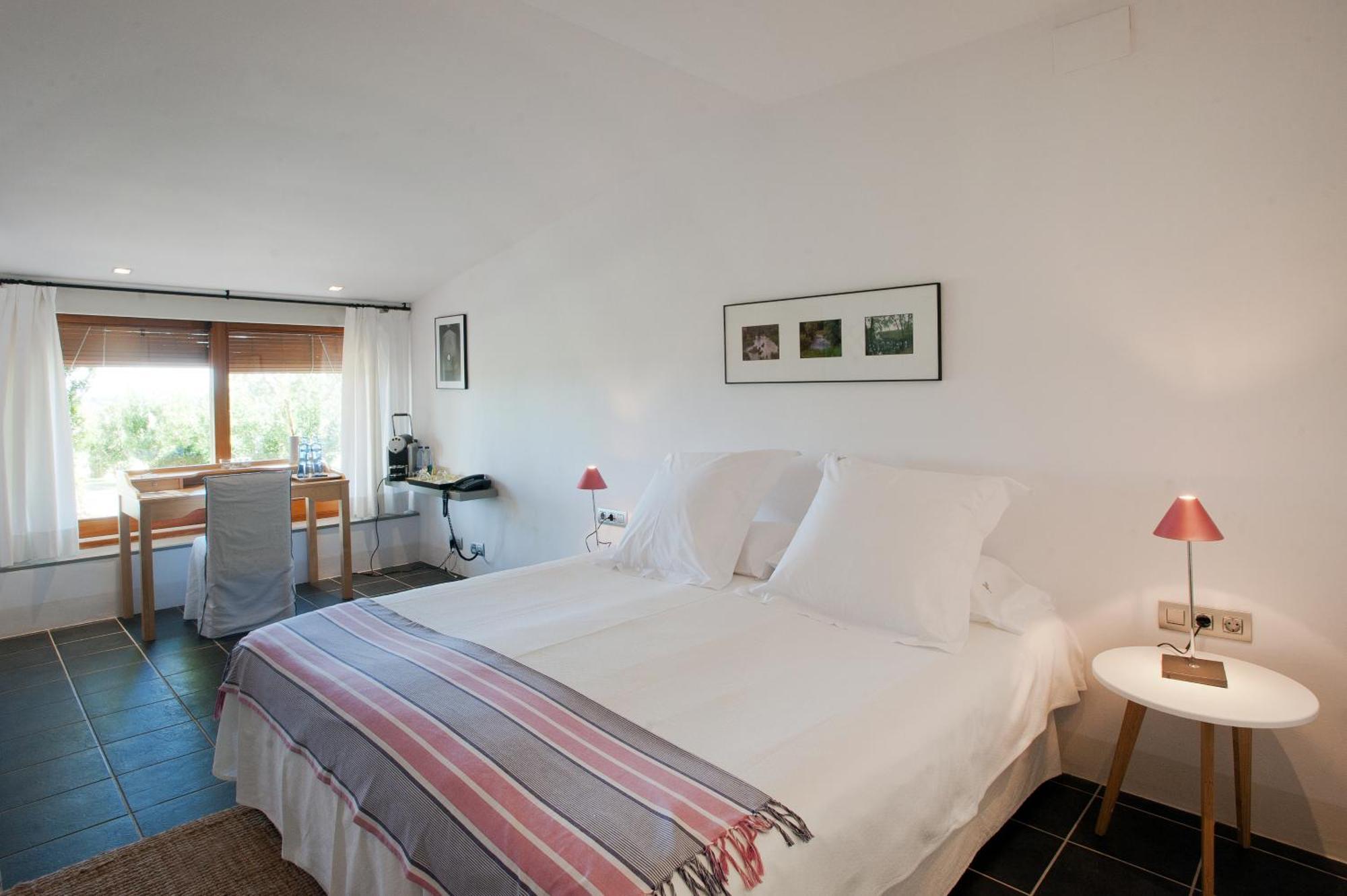 Mas Falgarona Hotel Boutique & Spa Avinyonet de Puigventos Room photo